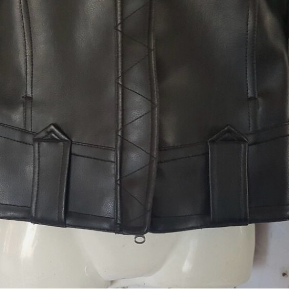 ANCHOR BLUE WOMENS FAUX LEATHER JACKET
Sz. M - Picture 4 of 9